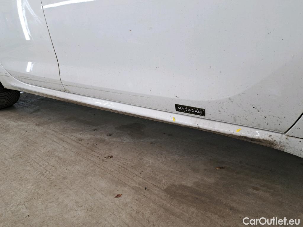  Peugeot  208  Signature 1.2 PureTech 80CV BVM5 E6dT #6