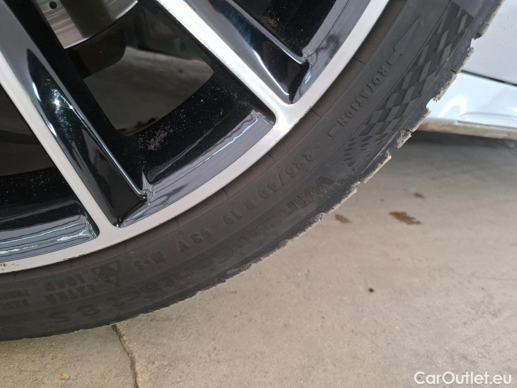  Mercedes  C-Klasse MERCEDES-BENZ Classe C Coupe / 2018 / 2P / Coupé C 200 AMG Line #62