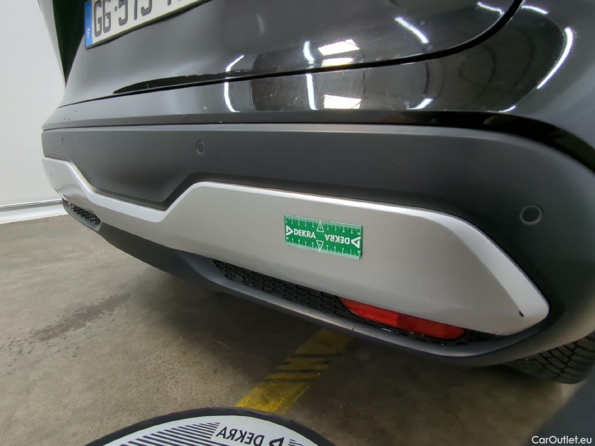  Nissan  Qashqai NISSAN  / 2021 / 5P / Crossover 1.3 MHEV 158ch Xtronic N-Style(SP) #24