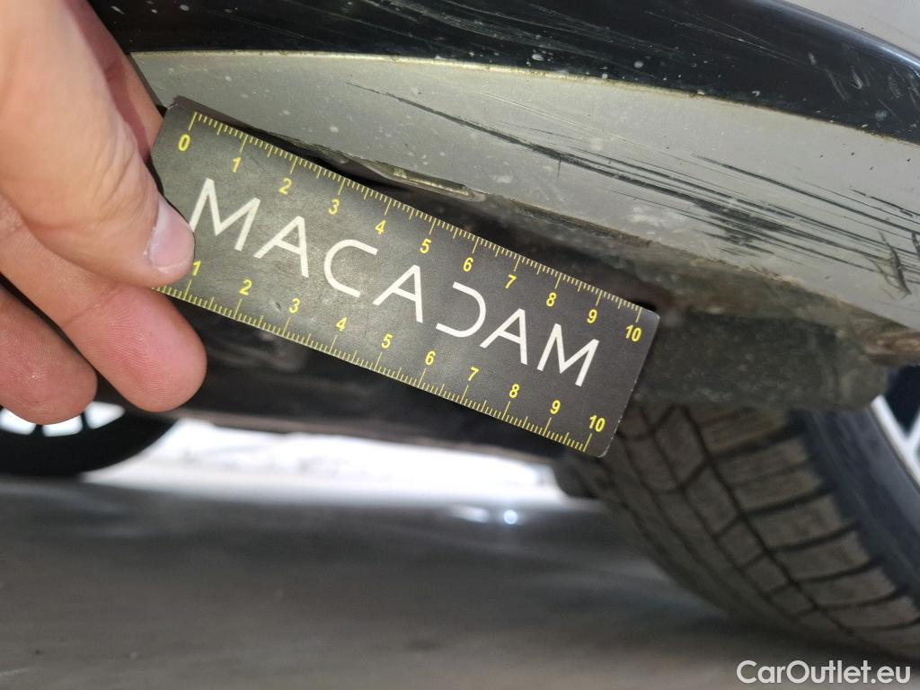  Mercedes  C-Klasse MERCEDES-BENZ Classe C Coupe / 2018 / 2P / Coupé C 200 AMG Line #10