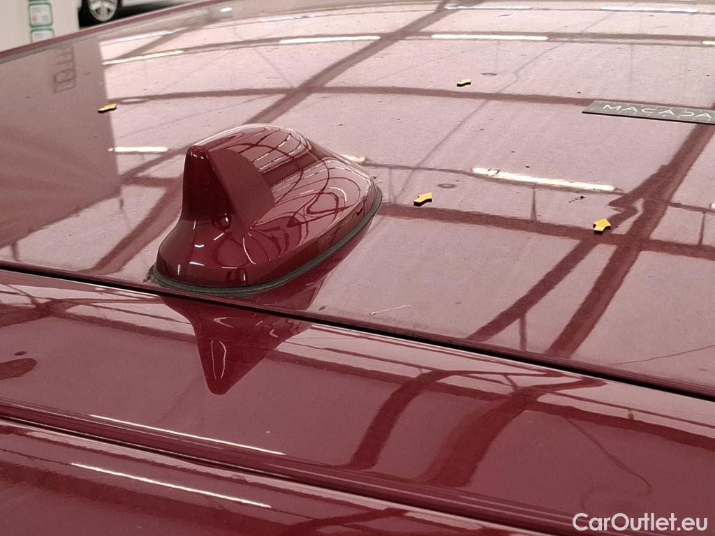  Nissan  Qashqai NISSAN  / 2017 / 5P / Crossover 1.5 DCI 115 Business Edition #4