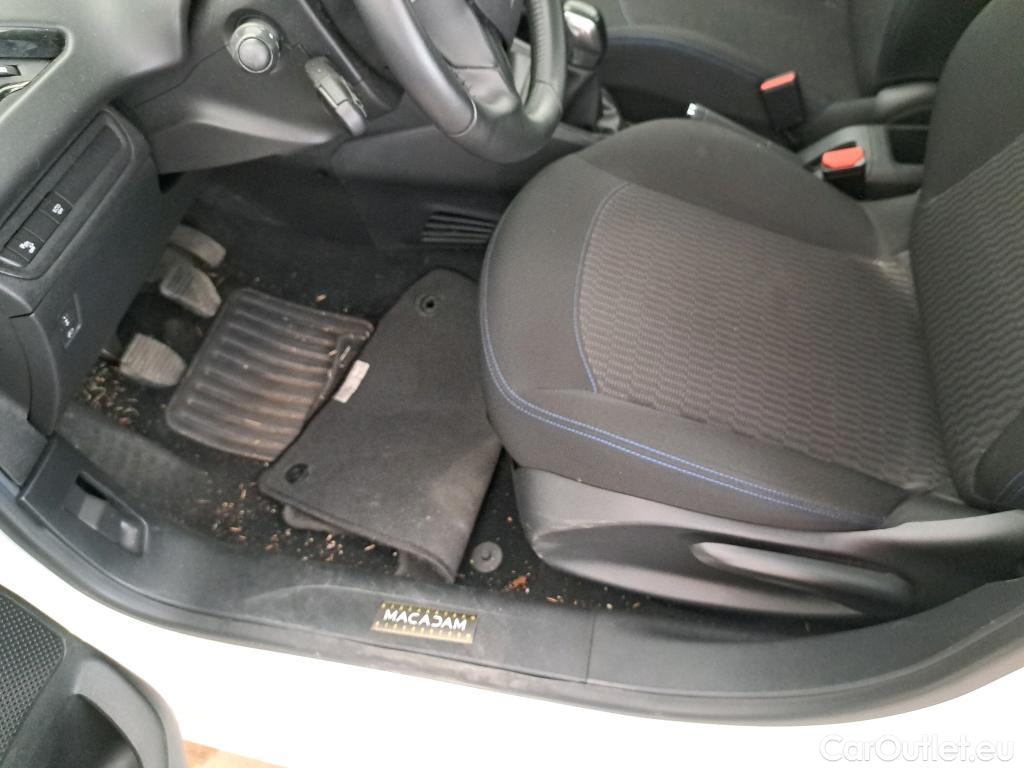  Peugeot  208  Signature 1.2 PureTech 80CV BVM5 E6dT #15