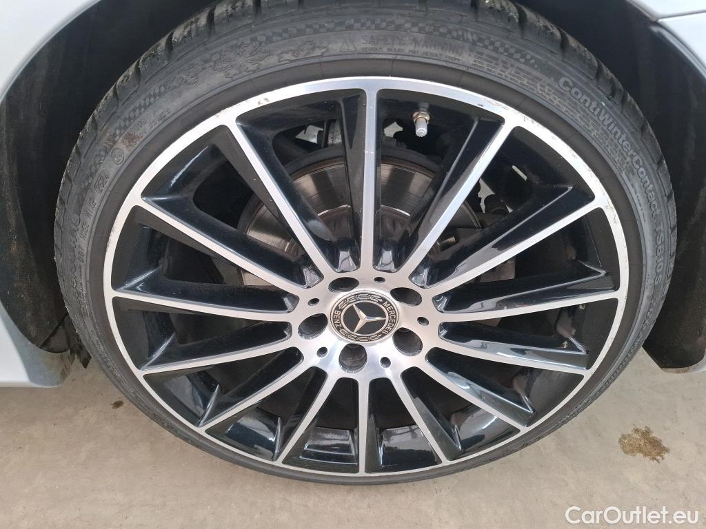  Mercedes  C-Klasse MERCEDES-BENZ Classe C Coupe / 2018 / 2P / Coupé C 200 AMG Line #23