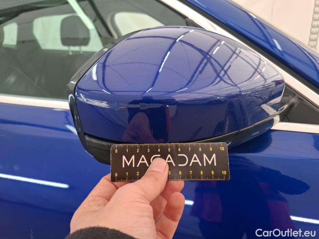  Jaguar  F-PACE  / 2015 / 5P / SUV  Prestige 2L D 180ch BVA 4x4 / TOIT PANO FISSURE #14