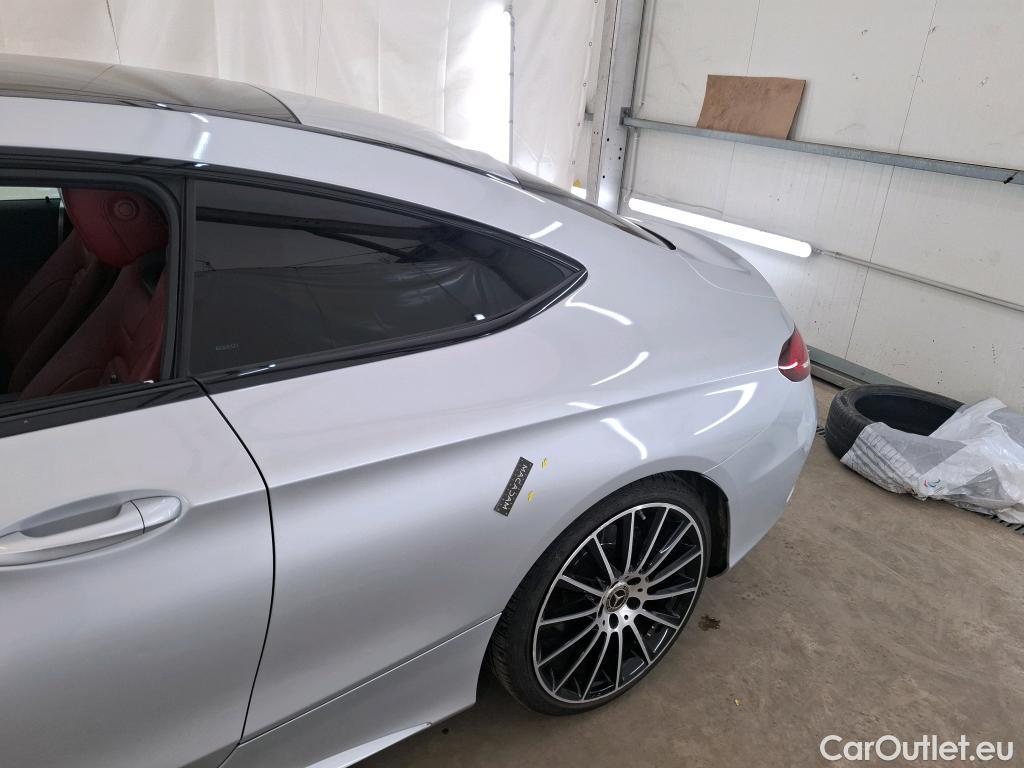  Mercedes  C-Klasse MERCEDES-BENZ Classe C Coupe / 2018 / 2P / Coupé C 200 AMG Line #52
