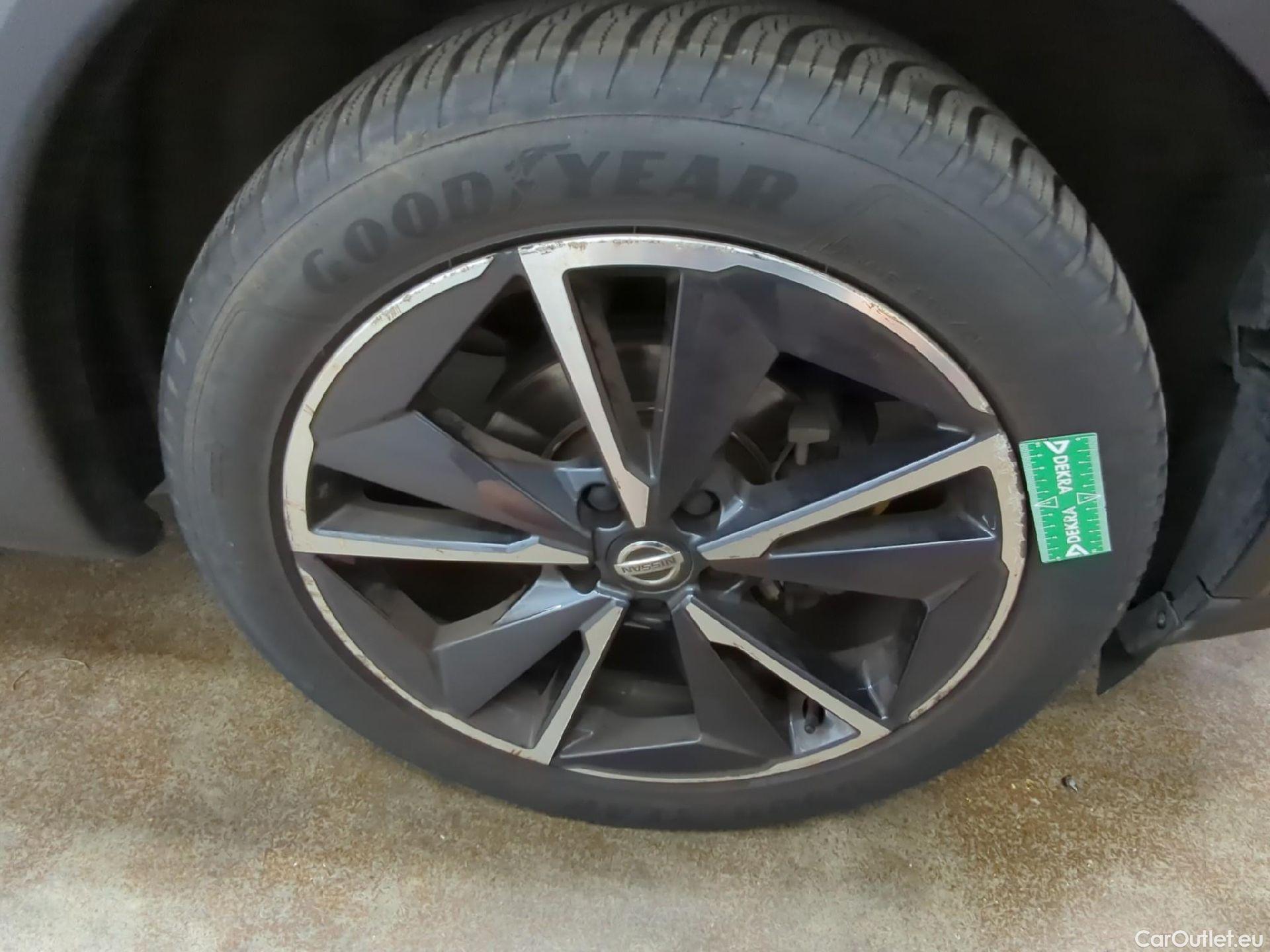  Nissan  Qashqai NISSAN  / 2021 / 5P / Crossover 1.3 MHEV 158ch Xtronic N-Style(SP) #3