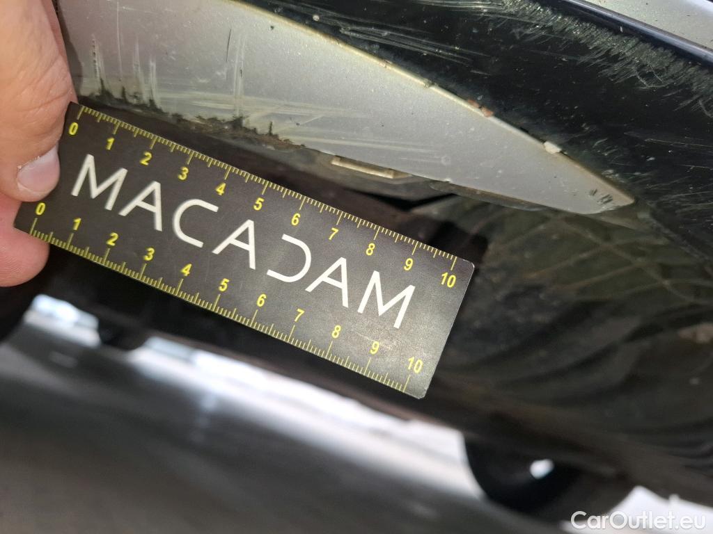  Mercedes  C-Klasse MERCEDES-BENZ Classe C Coupe / 2018 / 2P / Coupé C 200 AMG Line #14