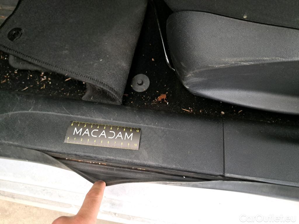  Peugeot  208  Signature 1.2 PureTech 80CV BVM5 E6dT #16