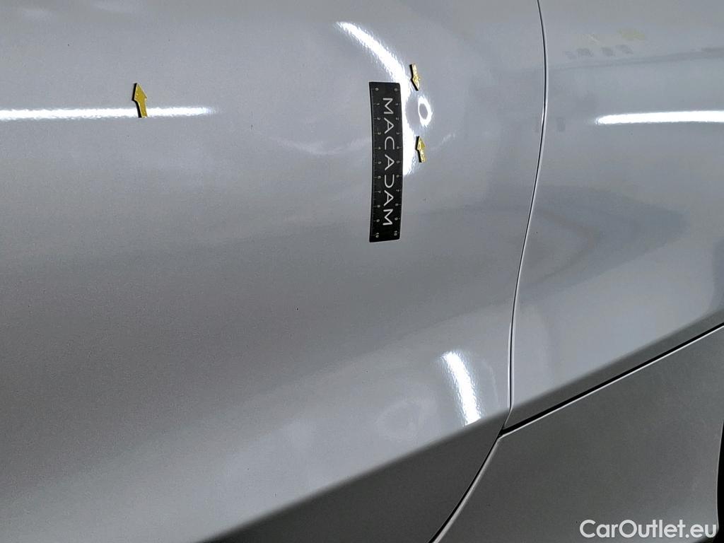  Mercedes  C-Klasse MERCEDES-BENZ Classe C Coupe / 2018 / 2P / Coupé C 200 AMG Line #56