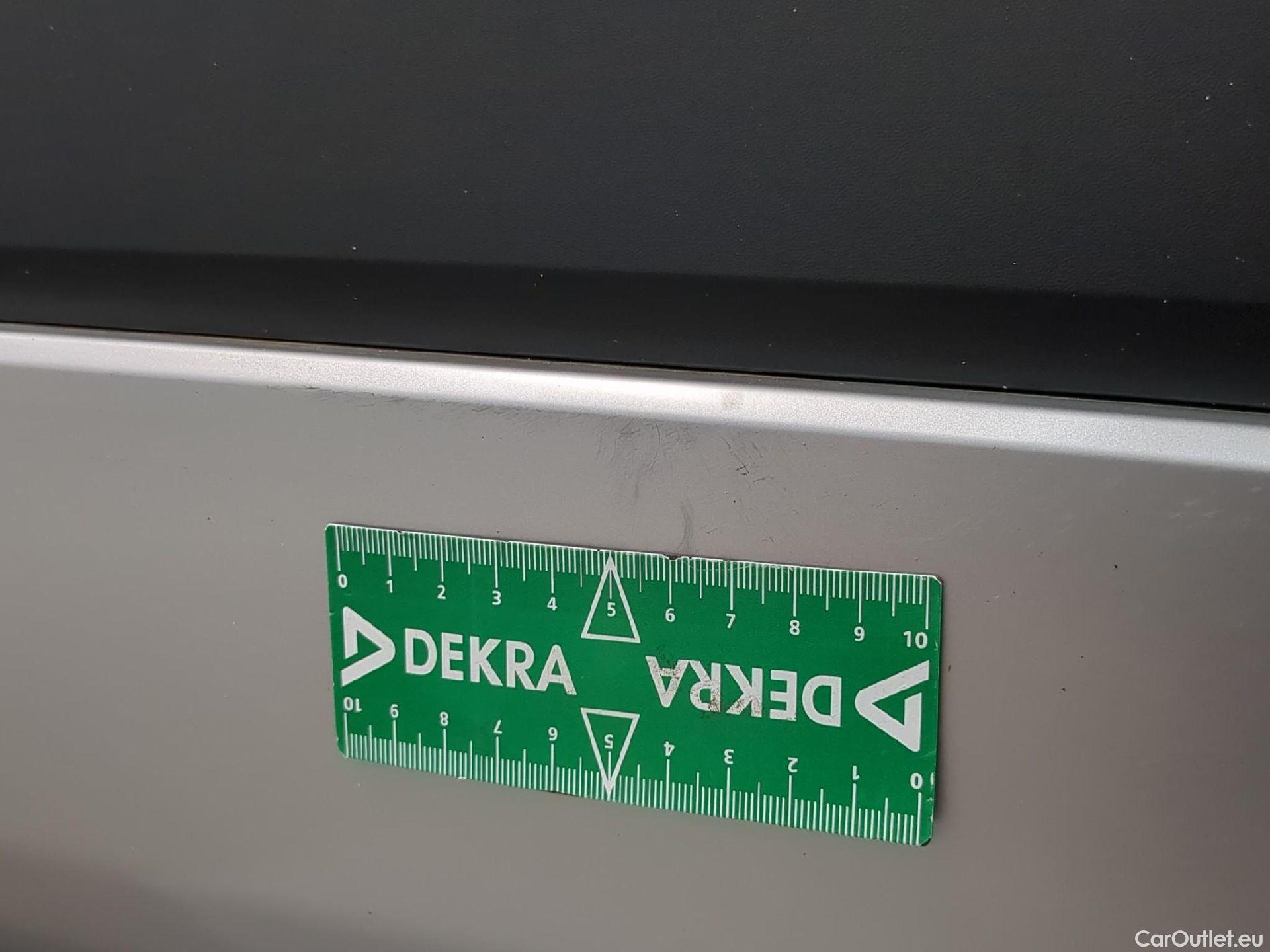  Nissan  Qashqai NISSAN  / 2021 / 5P / Crossover 1.3 MHEV 158ch Xtronic N-Style(SP) #23