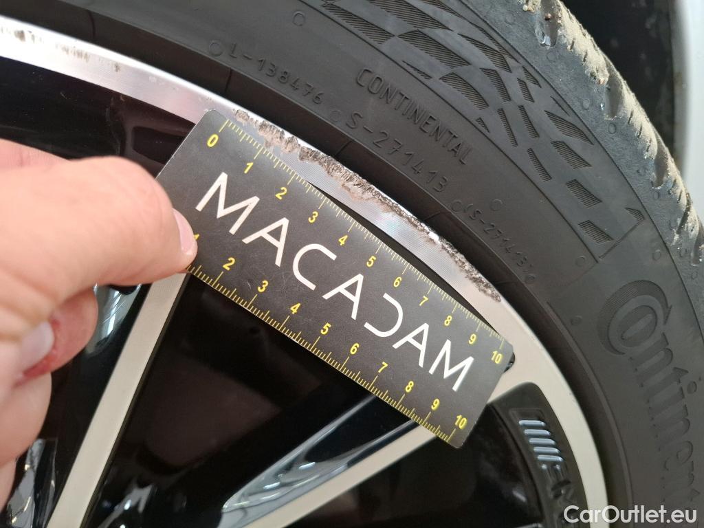  Mercedes  C-Klasse MERCEDES-BENZ Classe C Coupe / 2018 / 2P / Coupé C 200 AMG Line #17