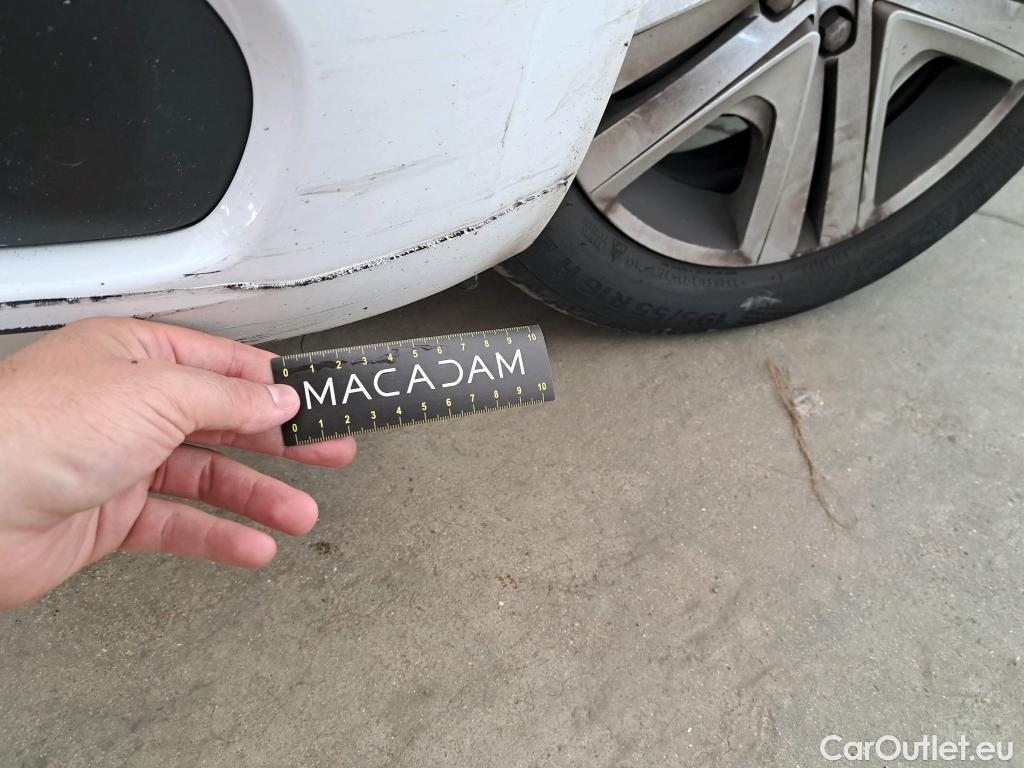  Peugeot  208  Signature 1.2 PureTech 80CV BVM5 E6dT #14