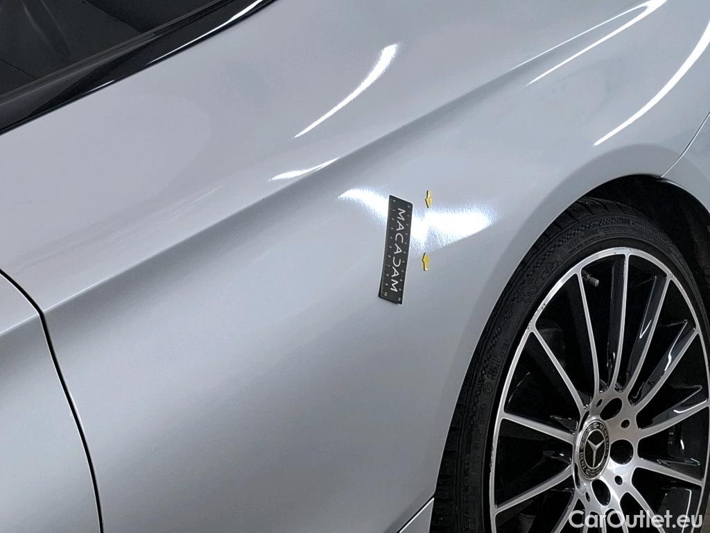  Mercedes  C-Klasse MERCEDES-BENZ Classe C Coupe / 2018 / 2P / Coupé C 200 AMG Line #54