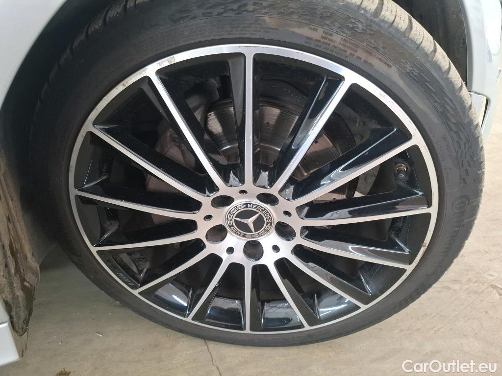  Mercedes  C-Klasse MERCEDES-BENZ Classe C Coupe / 2018 / 2P / Coupé C 200 AMG Line #67