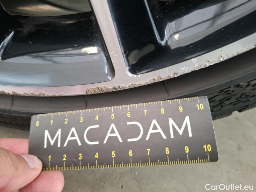  Mercedes  C-Klasse MERCEDES-BENZ Classe C Coupe / 2018 / 2P / Coupé C 200 AMG Line #29