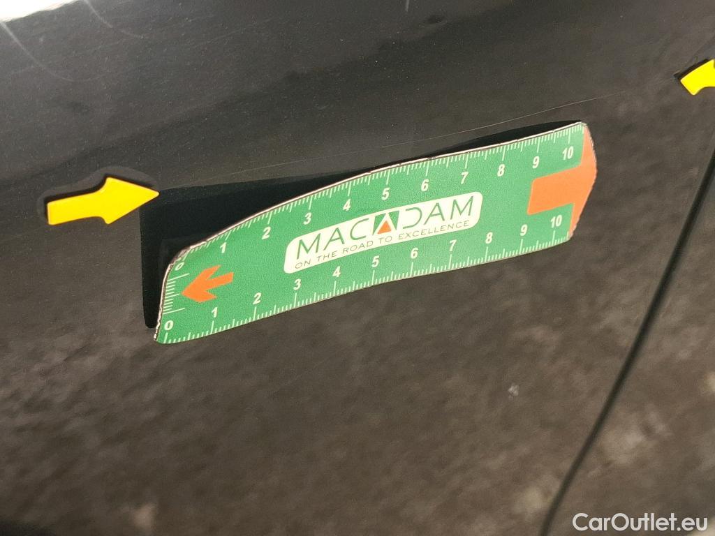  Land Rover  Range Rover Evoque LAND ROVER  / 2018 / 5P / SUV D150 BVA 4WD SE #4