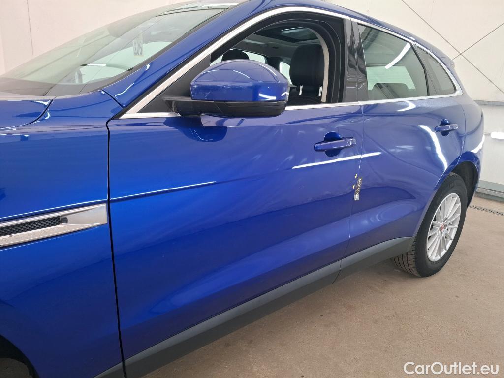  Jaguar  F-PACE  / 2015 / 5P / SUV  Prestige 2L D 180ch BVA 4x4 / TOIT PANO FISSURE #12