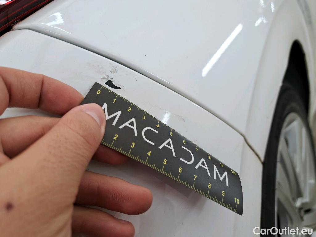  Peugeot  208  Signature 1.2 PureTech 80CV BVM5 E6dT #30