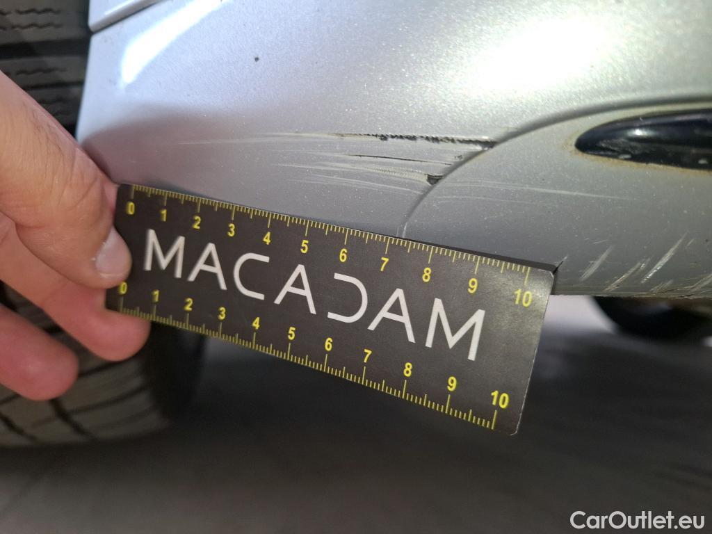  Mercedes  C-Klasse MERCEDES-BENZ Classe C Coupe / 2018 / 2P / Coupé C 200 AMG Line #12