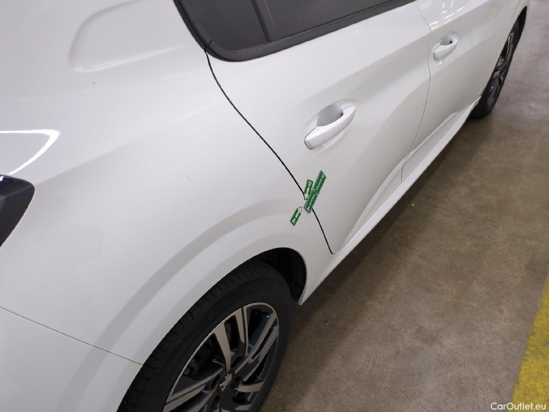  Peugeot  208  Allure Pack 1.2 PureTech 100CV BVA8 E6d #1