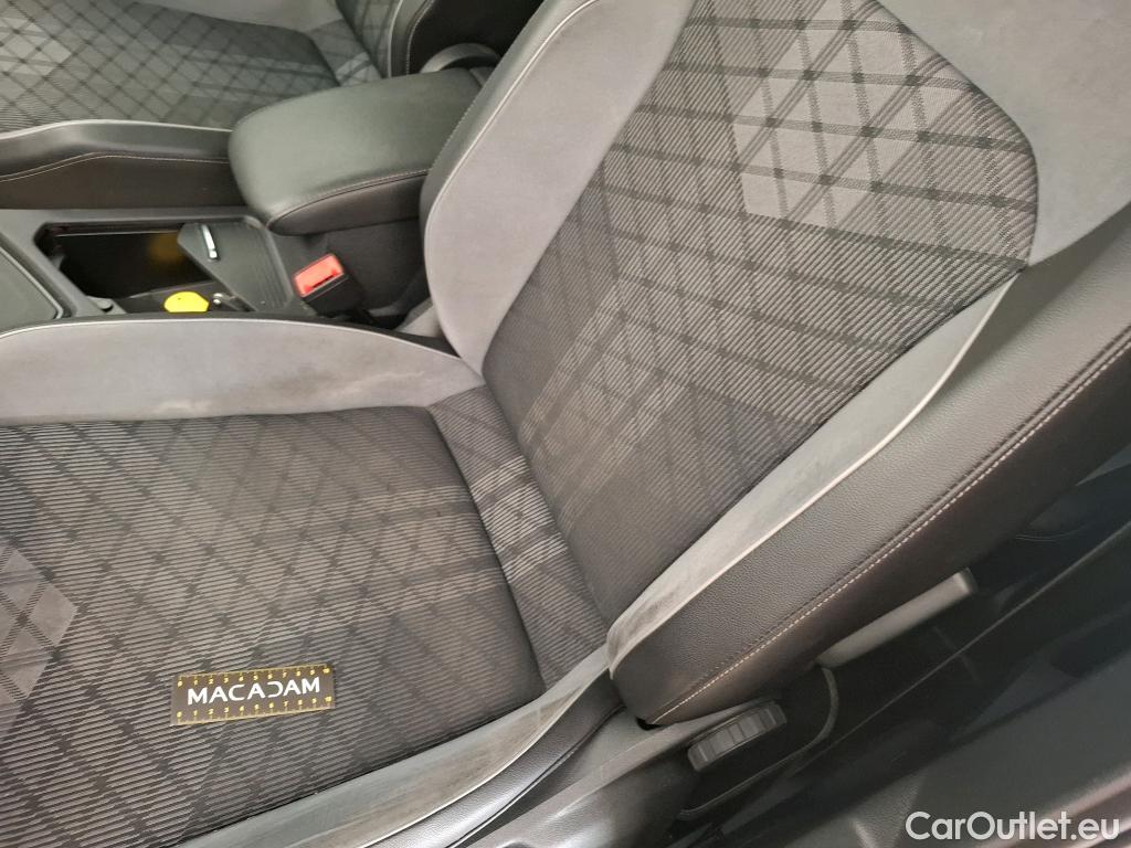  Volkswagen  Tiguan VOLKSWAGEN  / 2020 / 5P / SUV 1.4 eHybrid 245 DSG6 R-Line #17