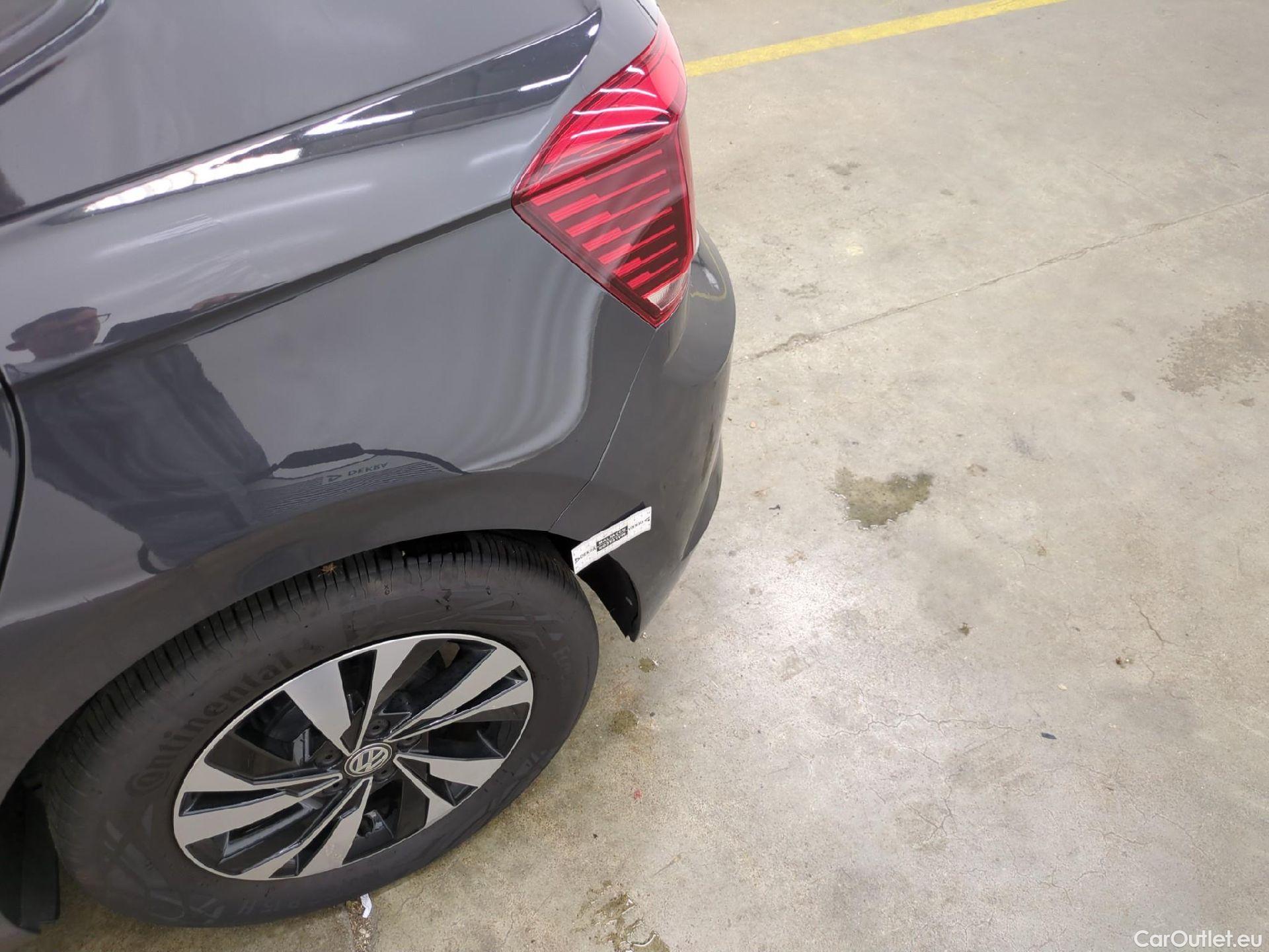  Volkswagen  Polo  VI Comfortline 1.0 75CV BVM5 E6 #24