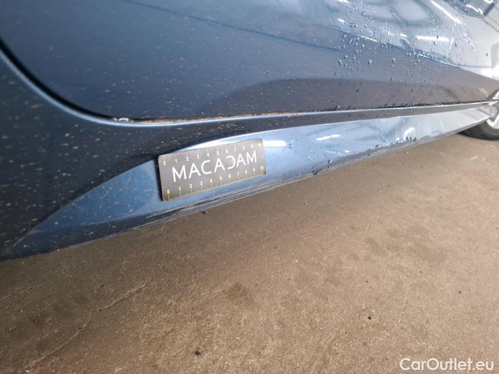  Toyota  Corolla TOYOTA  5p Berline Hybride 122h Dynamic Business #3