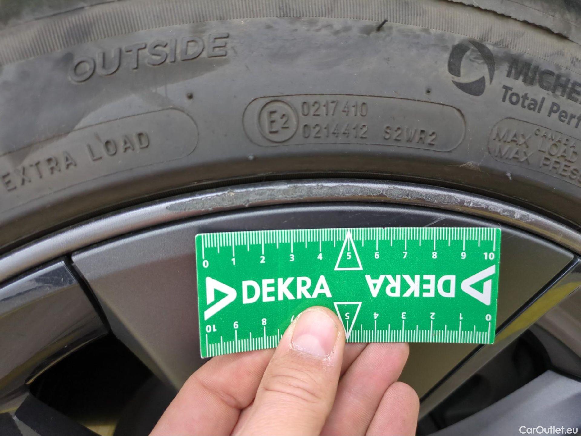  Tesla  Model 3 TESLA  / 2018 / 4P / Berline Grande Autonomie #11