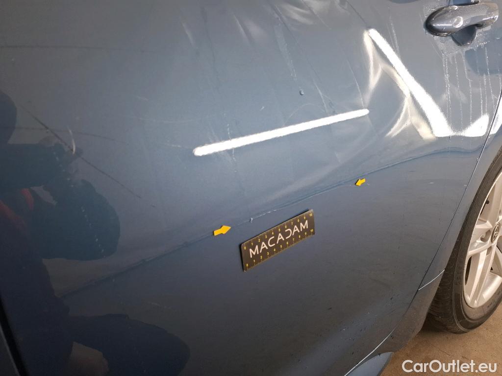  Toyota  Corolla TOYOTA  5p Berline Hybride 122h Dynamic Business #1