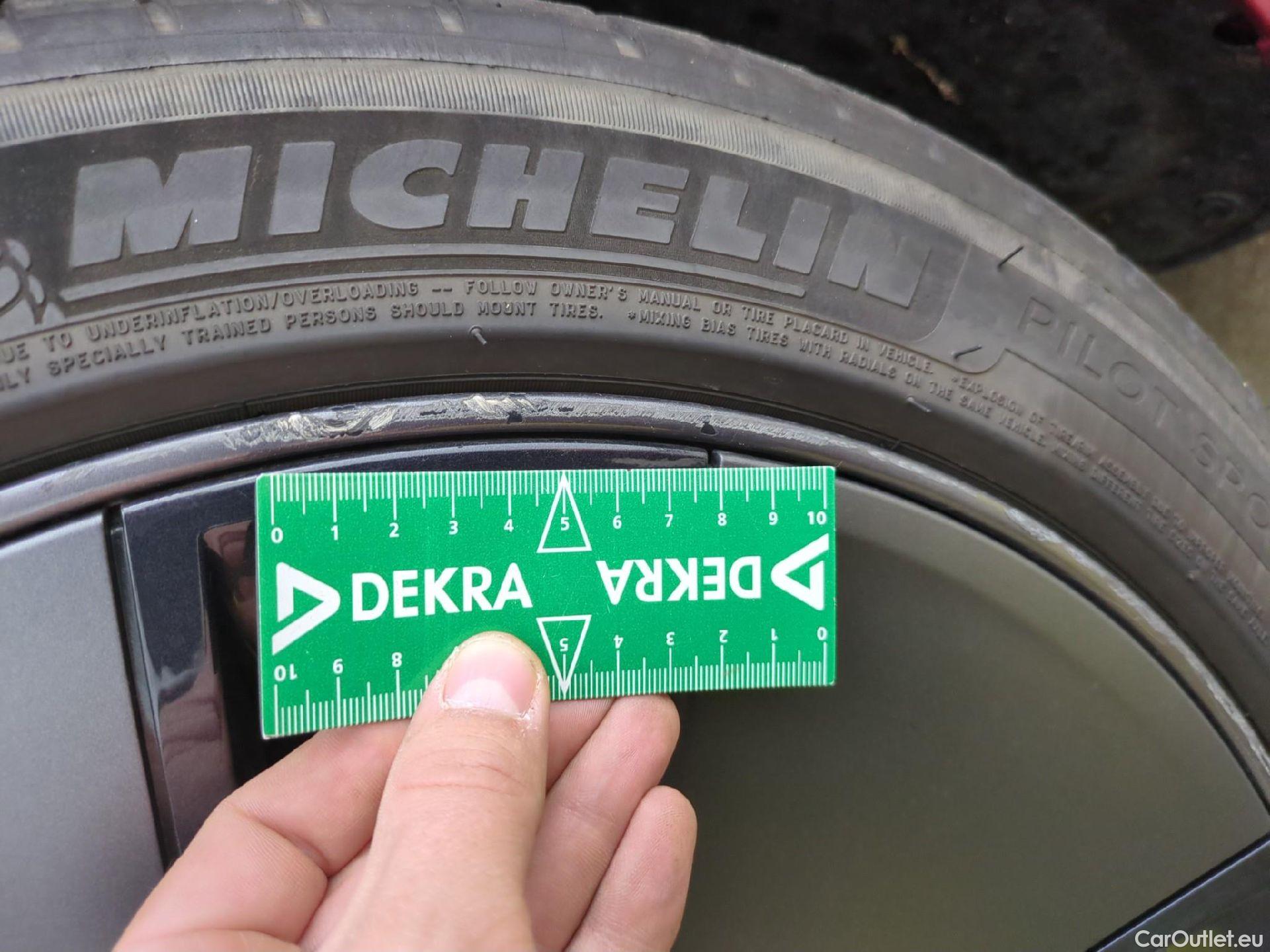  Tesla  Model 3 TESLA  / 2018 / 4P / Berline Grande Autonomie #8