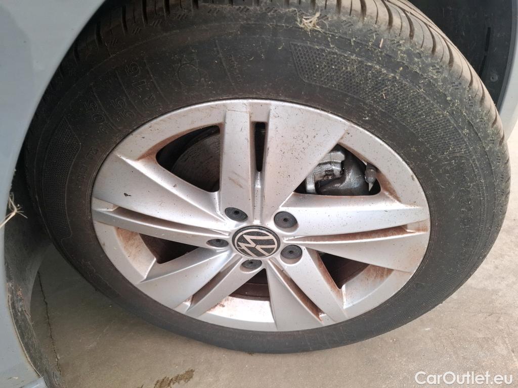  Volkswagen  Golf  VIII Life 1st Business  1.5 TSI 130CV BVM6 E6dT #3