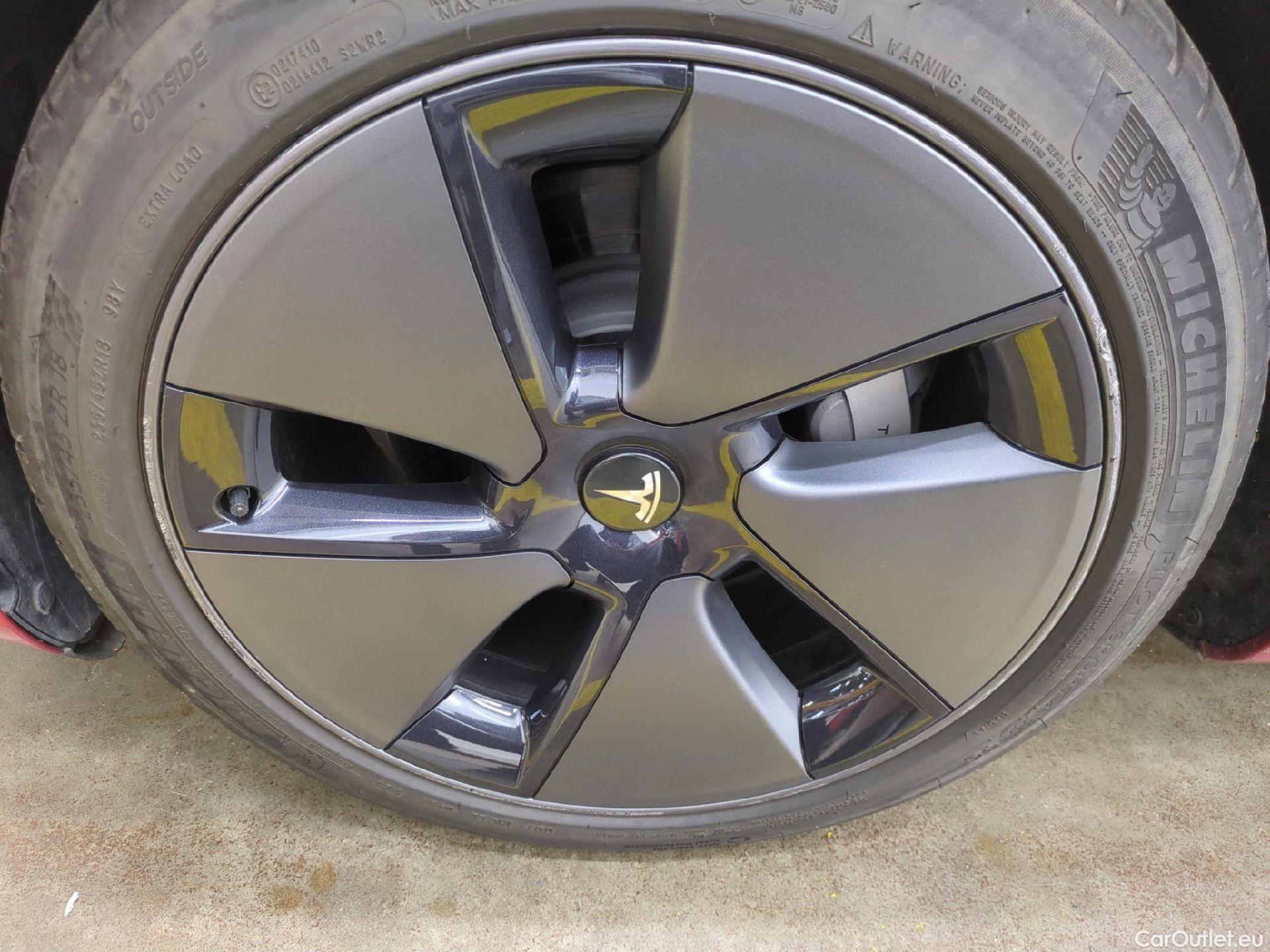  Tesla  Model 3 TESLA  / 2018 / 4P / Berline Grande Autonomie #5