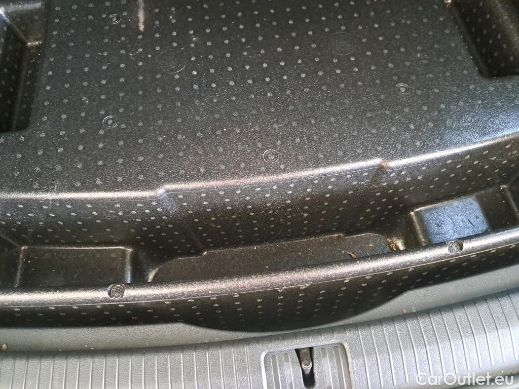  Volkswagen  Tiguan VOLKSWAGEN  / 2020 / 5P / SUV 1.4 eHybrid 245 DSG6 Elegance #4