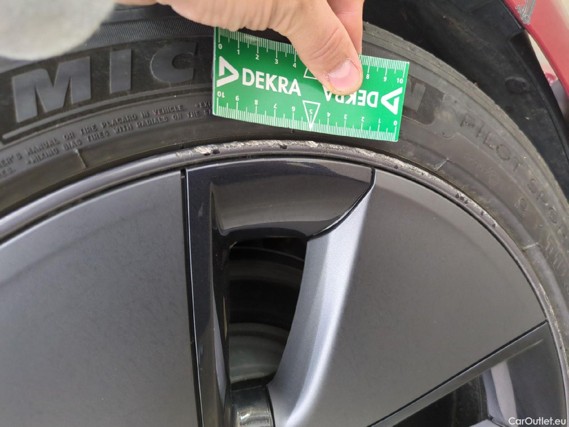  Tesla  Model 3 TESLA  / 2018 / 4P / Berline Grande Autonomie #3