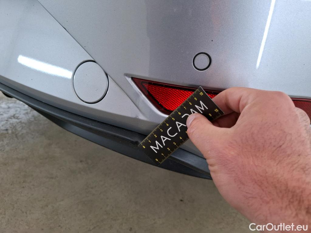  Seat  Leon SEAT  Sportstourer / 2020 / 5P / Break 2.0 TDI 150 DSG S&S Style Business #3