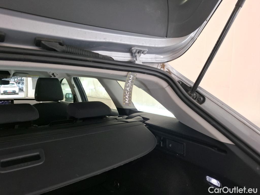  Seat  Leon SEAT  Sportstourer / 2020 / 5P / Break 2.0 TDI 150 DSG S&S Style Business #29