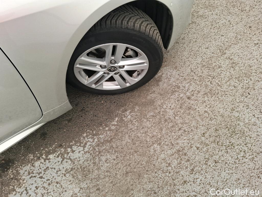  Toyota  Corolla TOYOTA  / 2018 / 5P / Berline Hybride 122h Dynamic Business #5