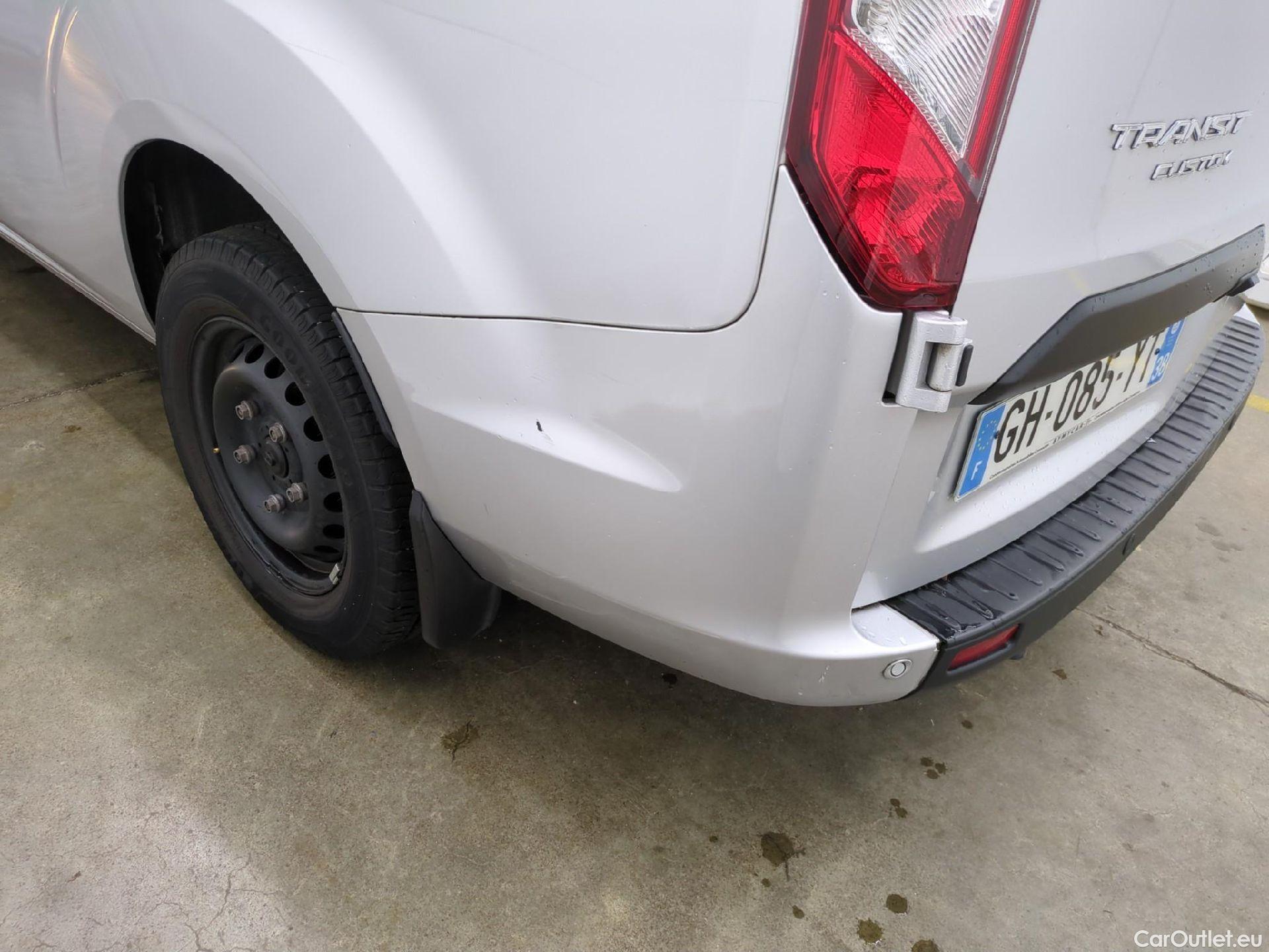  Ford  Transit FORD  Custom / 2018 / 4P / Fourgon tôlé 2.0 ECOBLUE 130 300 L2H1 AUTO TREND BUS #31