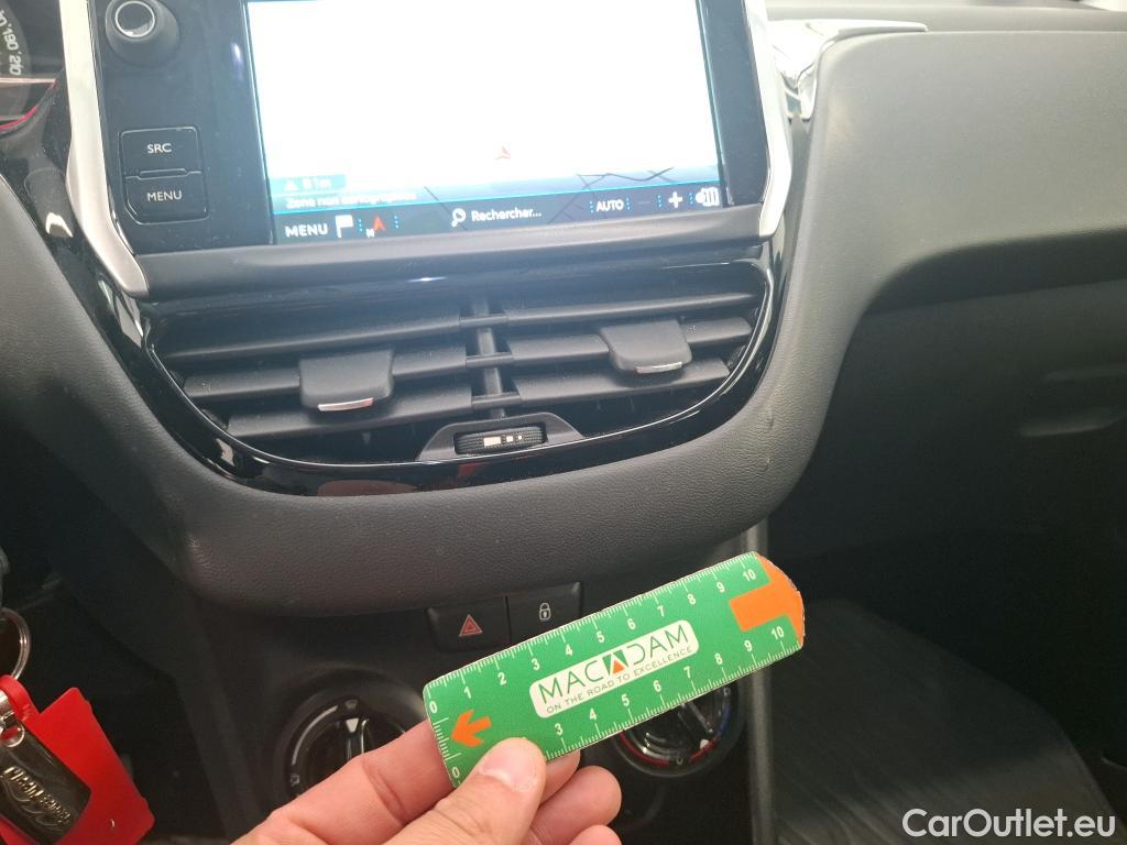  Peugeot  208  Affaire Premium Pack 1.5 HDi 100CV BVM5 E6dT #9