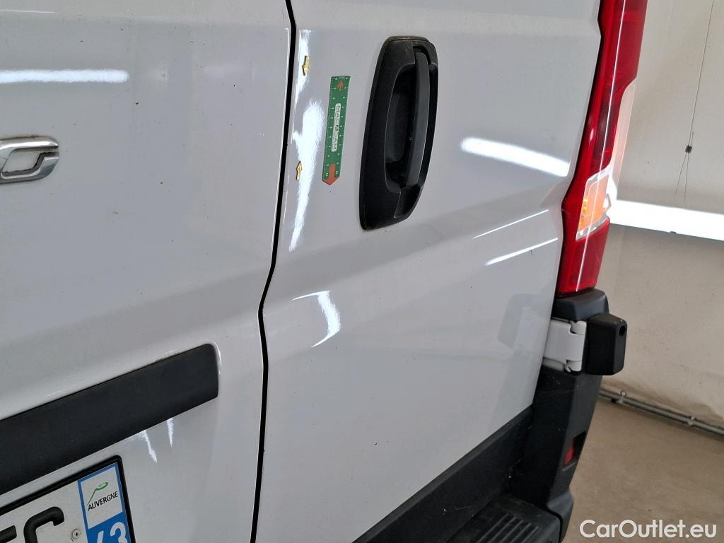  Fiat  Ducato Fiat  VU 4p Fourgon 3.0 M H2 2.0 Mjt 115 Pack Pro Nav #6