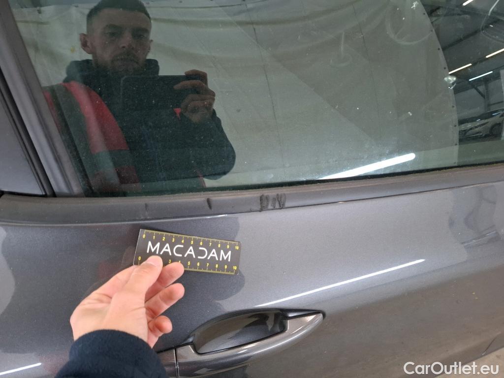  Peugeot  208  Affaire Premium Pack 1.5 HDi 100CV BVM6 E6dT #49