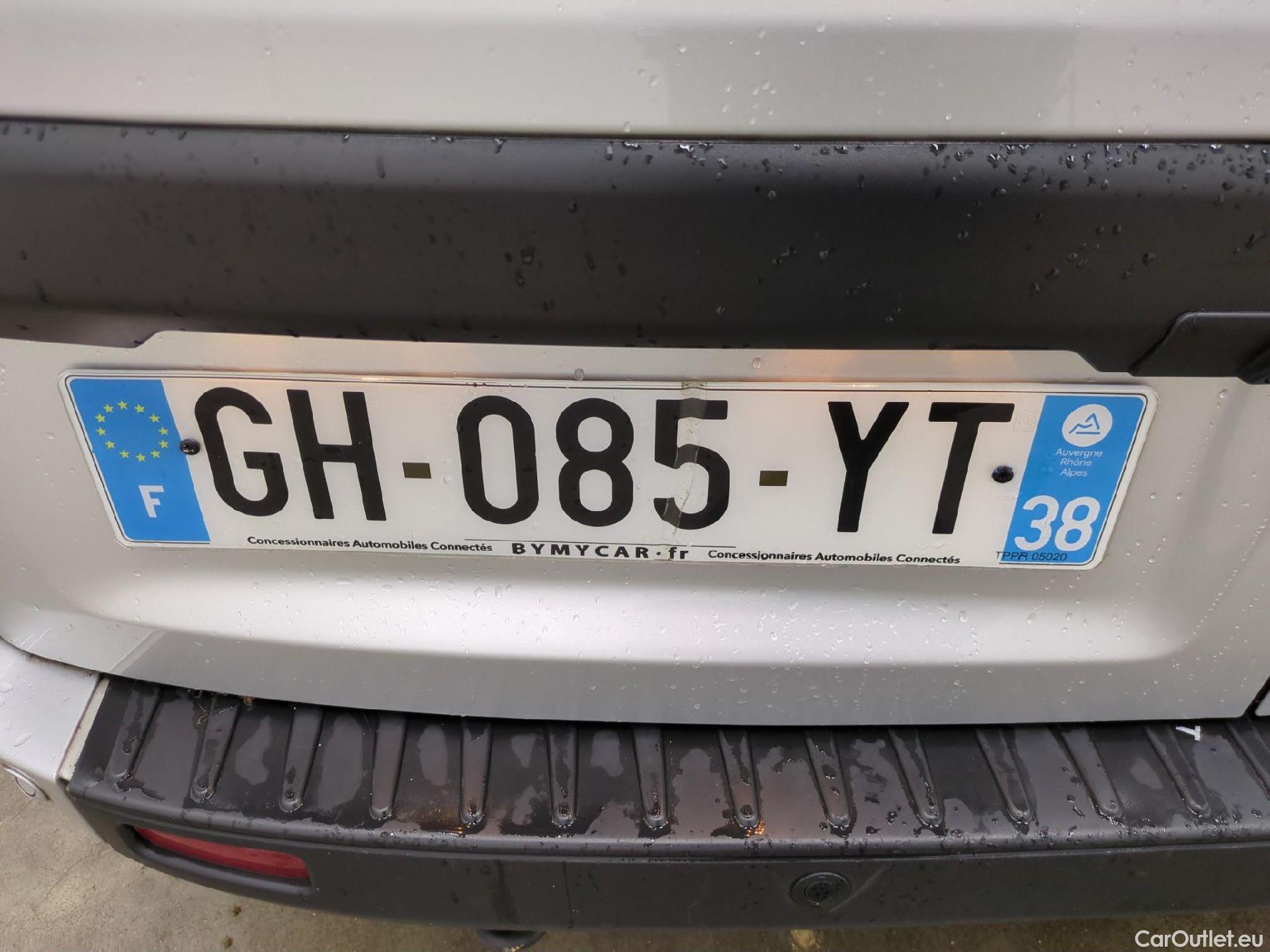  Ford  Transit FORD  Custom / 2018 / 4P / Fourgon tôlé 2.0 ECOBLUE 130 300 L2H1 AUTO TREND BUS #4