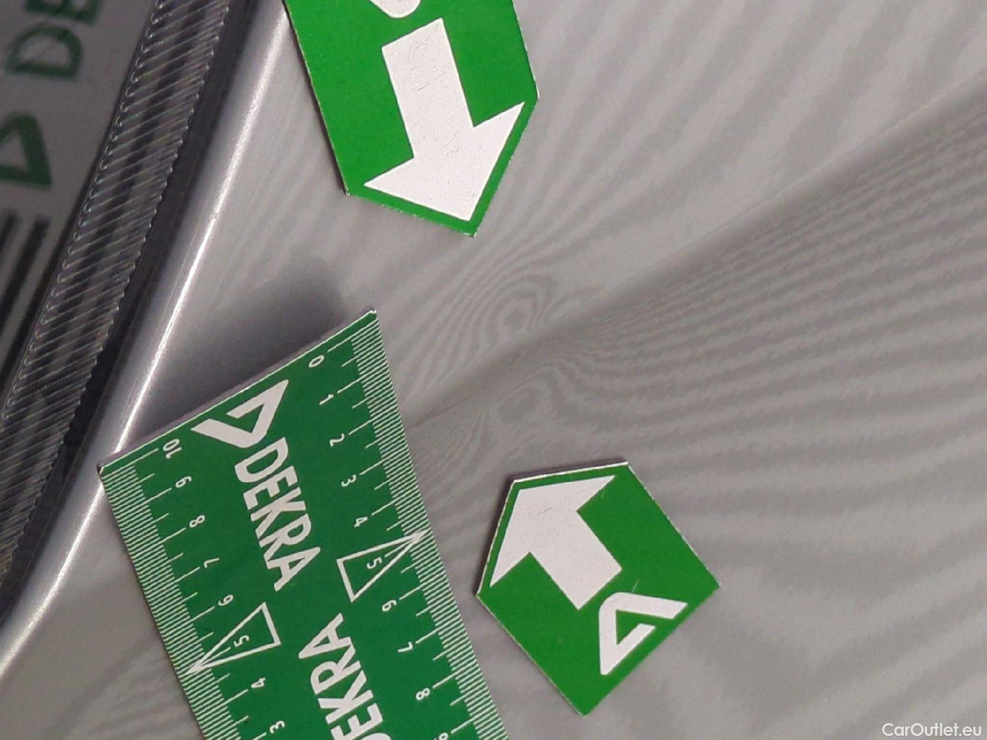  Ford  Transit FORD  Custom / 2018 / 4P / Fourgon tôlé 2.0 ECOBLUE 130 300 L2H1 AUTO TREND BUS #17