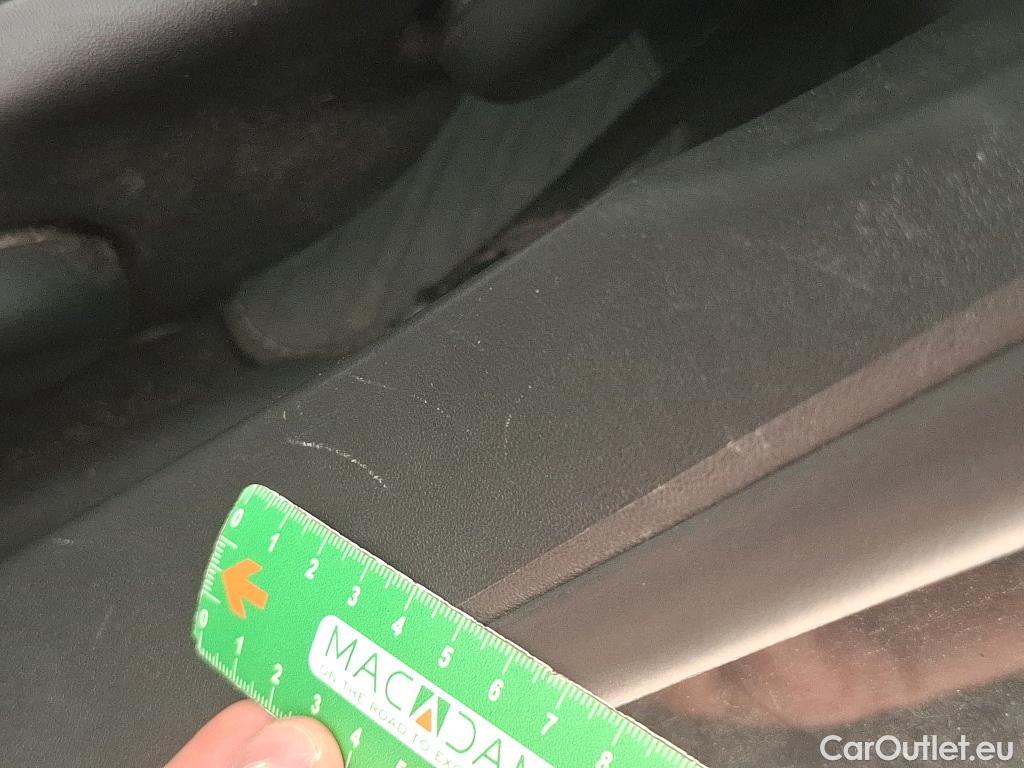  Peugeot  208  Affaire Premium Pack 1.5 HDi 100CV BVM5 E6dT #23