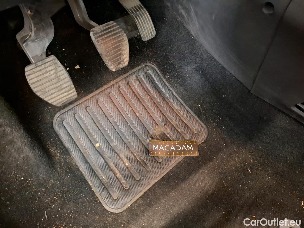  Peugeot  208  Affaire Premium Pack 1.5 HDi 100CV BVM6 E6dT #58