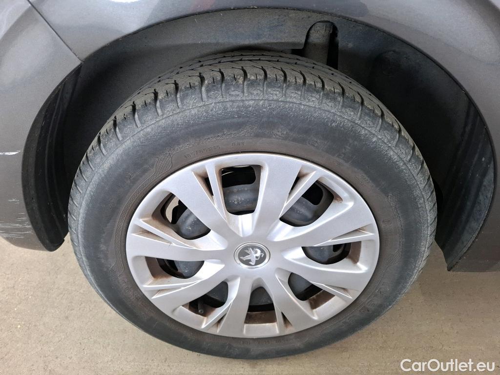  Peugeot  208  Affaire Premium Pack 1.5 HDi 100CV BVM6 E6dT #53