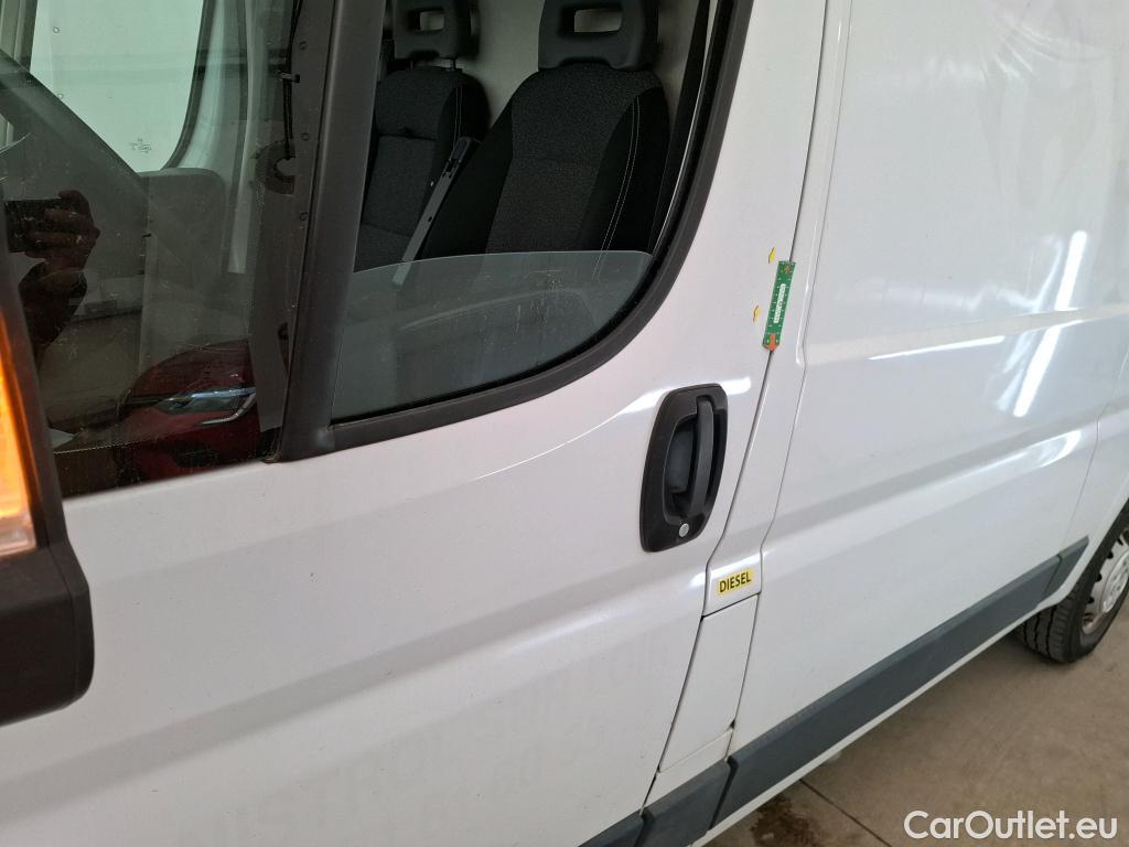  Fiat  Ducato Fiat  VU 4p Fourgon 3.0 M H2 2.0 Mjt 115 Pack Pro Nav #12