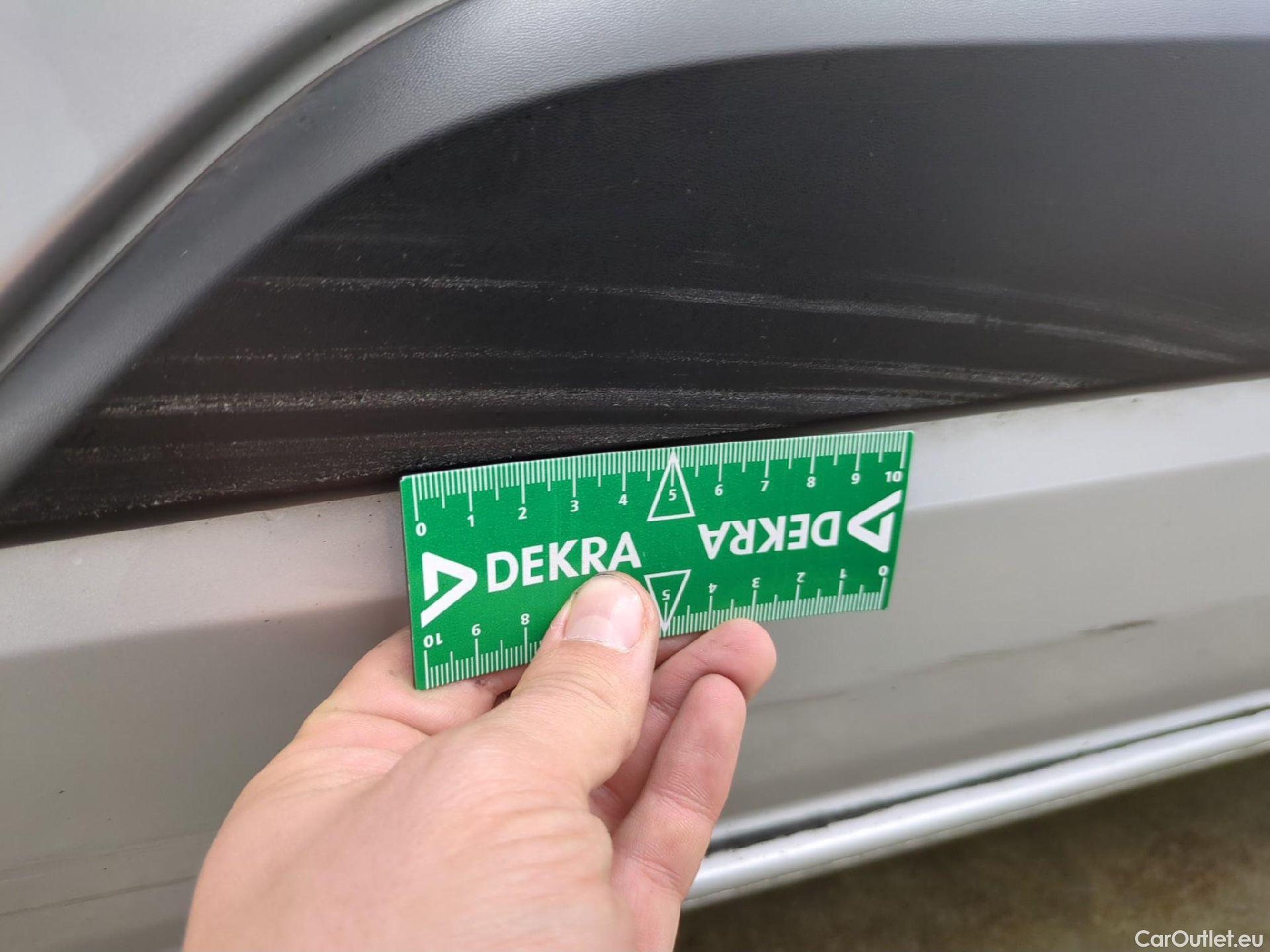  Ford  Transit FORD  Custom / 2018 / 4P / Fourgon tôlé 2.0 ECOBLUE 130 300 L2H1 AUTO TREND BUS #18