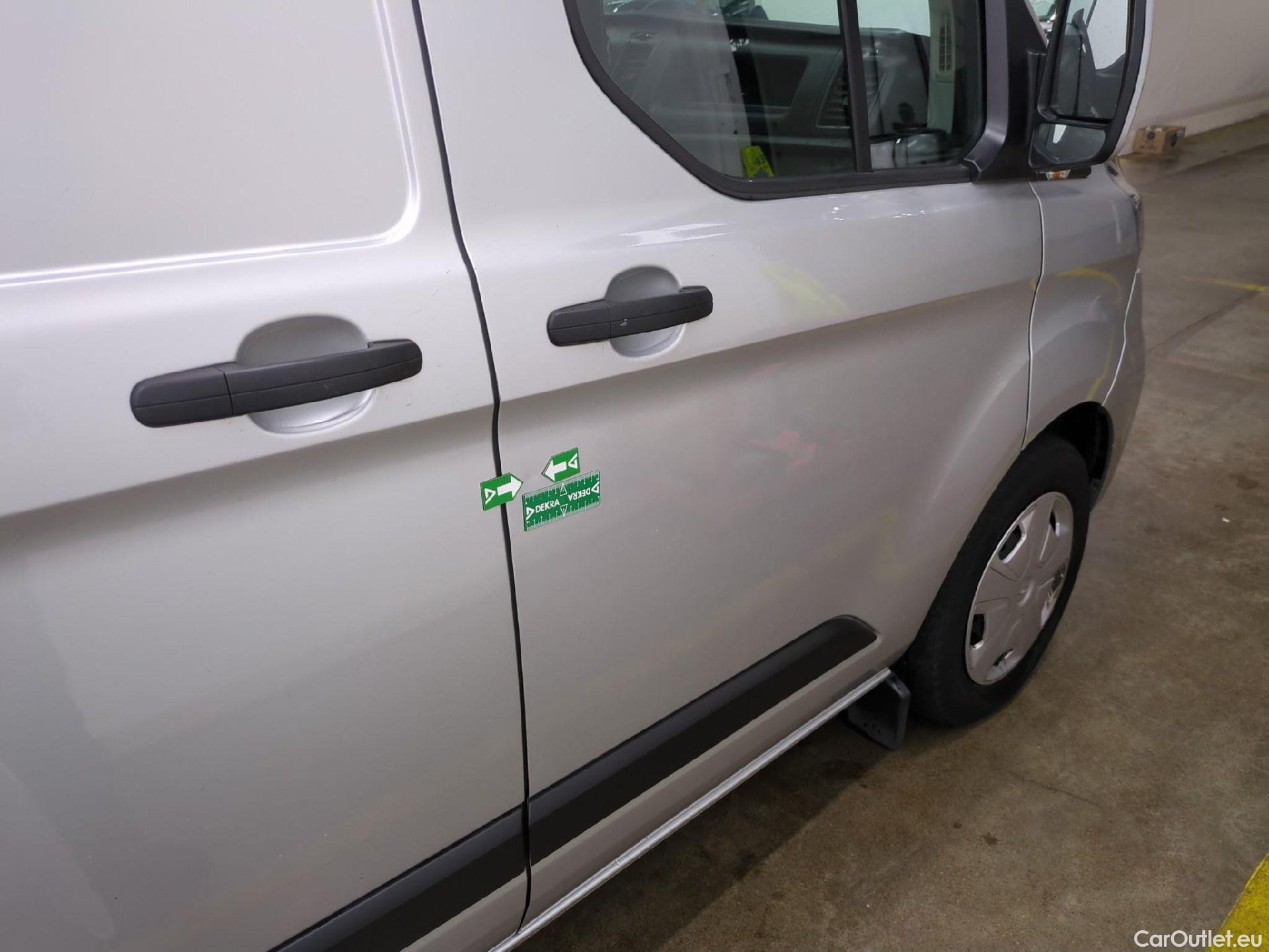  Ford  Transit FORD  Custom / 2018 / 4P / Fourgon tôlé 2.0 ECOBLUE 130 300 L2H1 AUTO TREND BUS #9