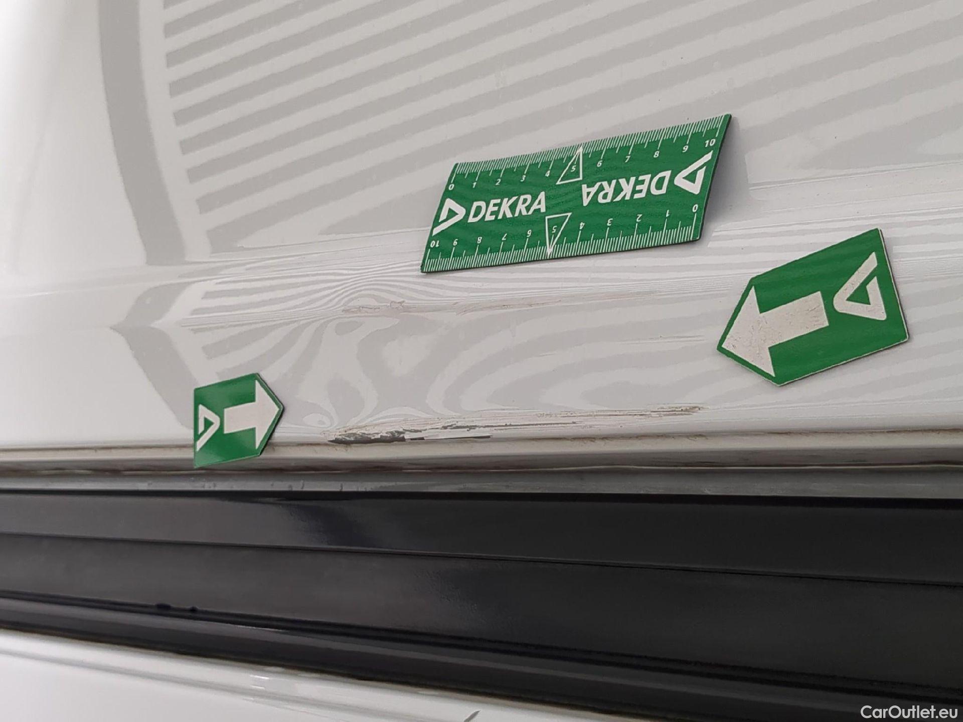  Renault  Trafic  III Fourgon L2H1 3T Confort 2.0 dCi 130CV BVM6 E6d #17